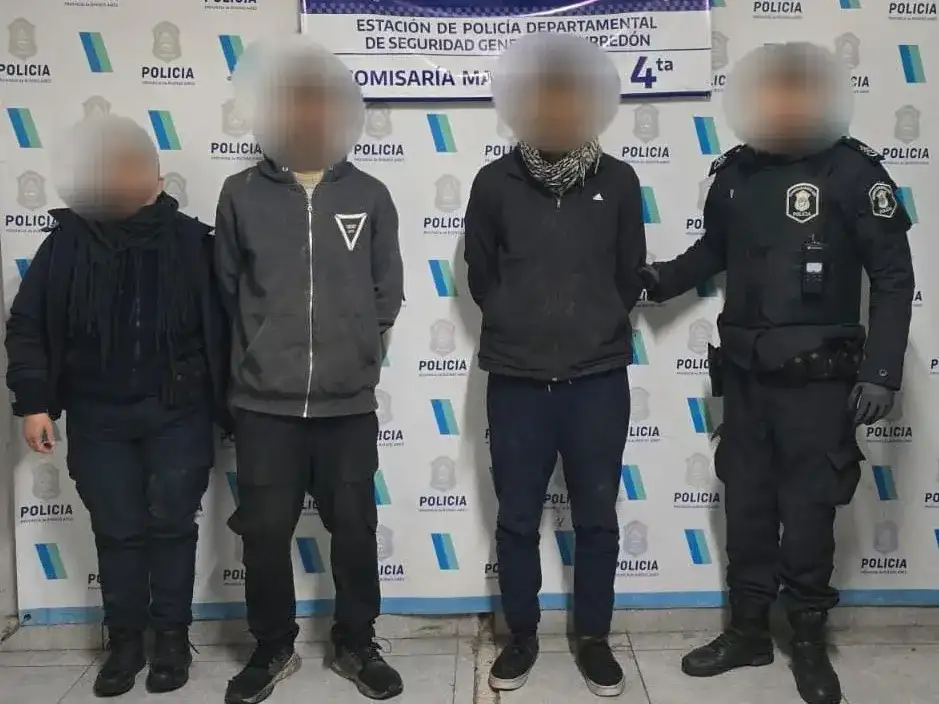 Imputan a tres hombres por el robo a una zapatería en el barrio Libertad