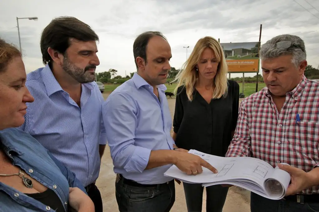 Inauguran la renovada plaza Arenales en Santa Rosa de Lima
