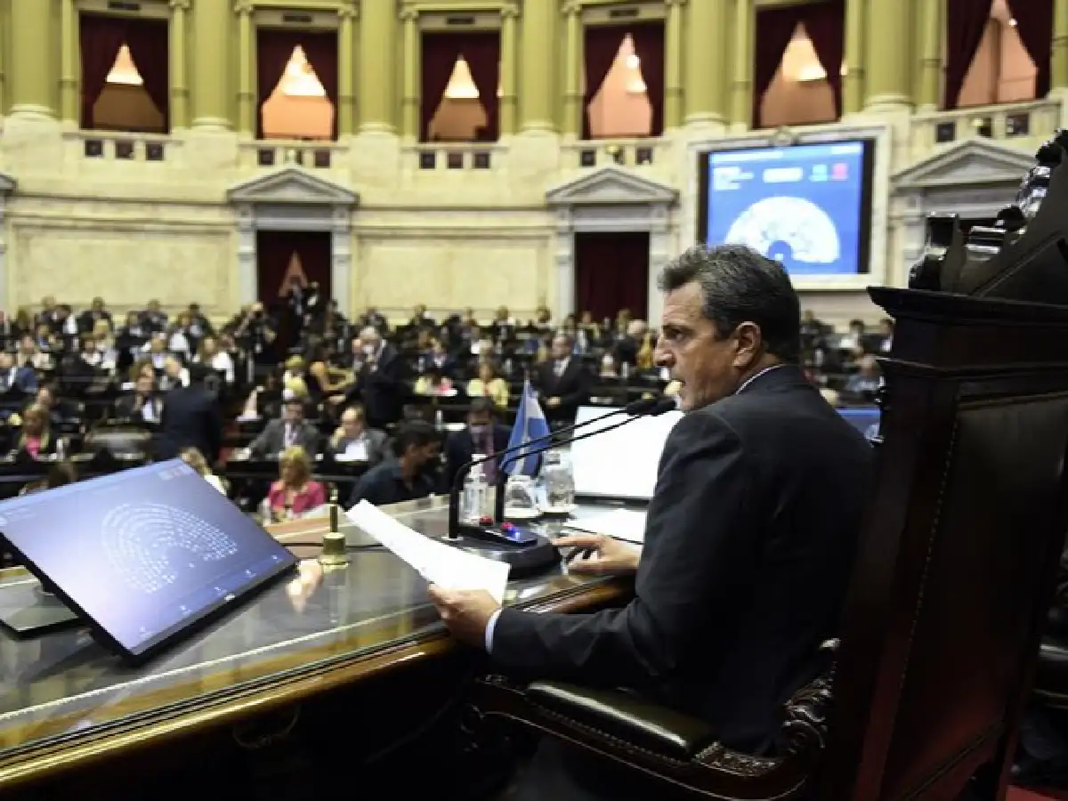 FMI: con voto dividido del FdT, Diputados dio media sanción