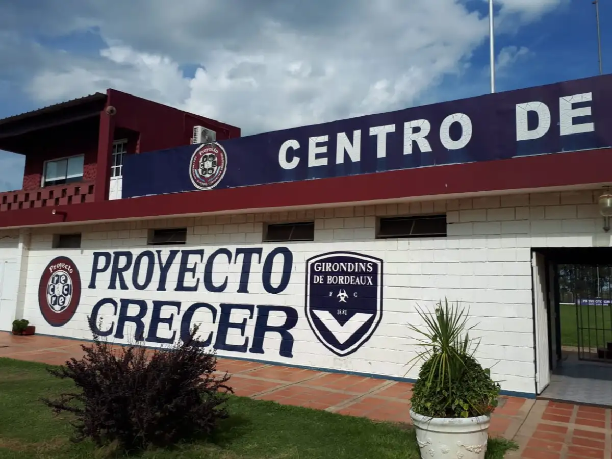 Habló la encargada de la pensión de Crecer: “Emi era humilde y tímido”