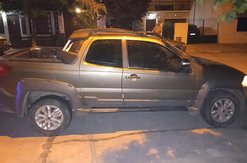 Atraparon a dos ladrones de autos en La Perla