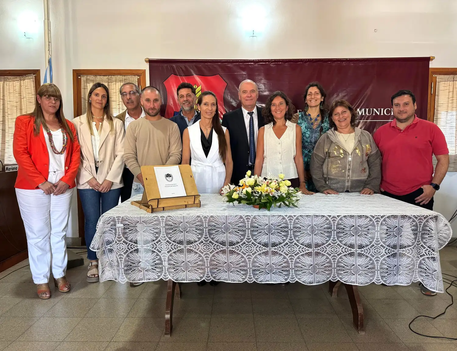 La ceremonia fue encabezada por la senadora Di Gregorio, quien tomó juramento al Ejecutivo y Legislativo cañaseño. Foto: Municipalidad de Villa Cañás.