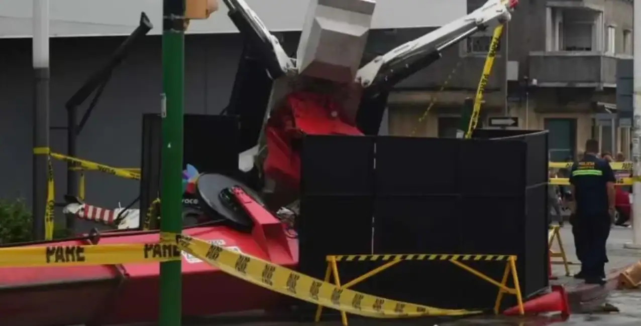 Tragedia en Montevideo: una mujer murió aplastada por una grúa en la puerta de un shopping
