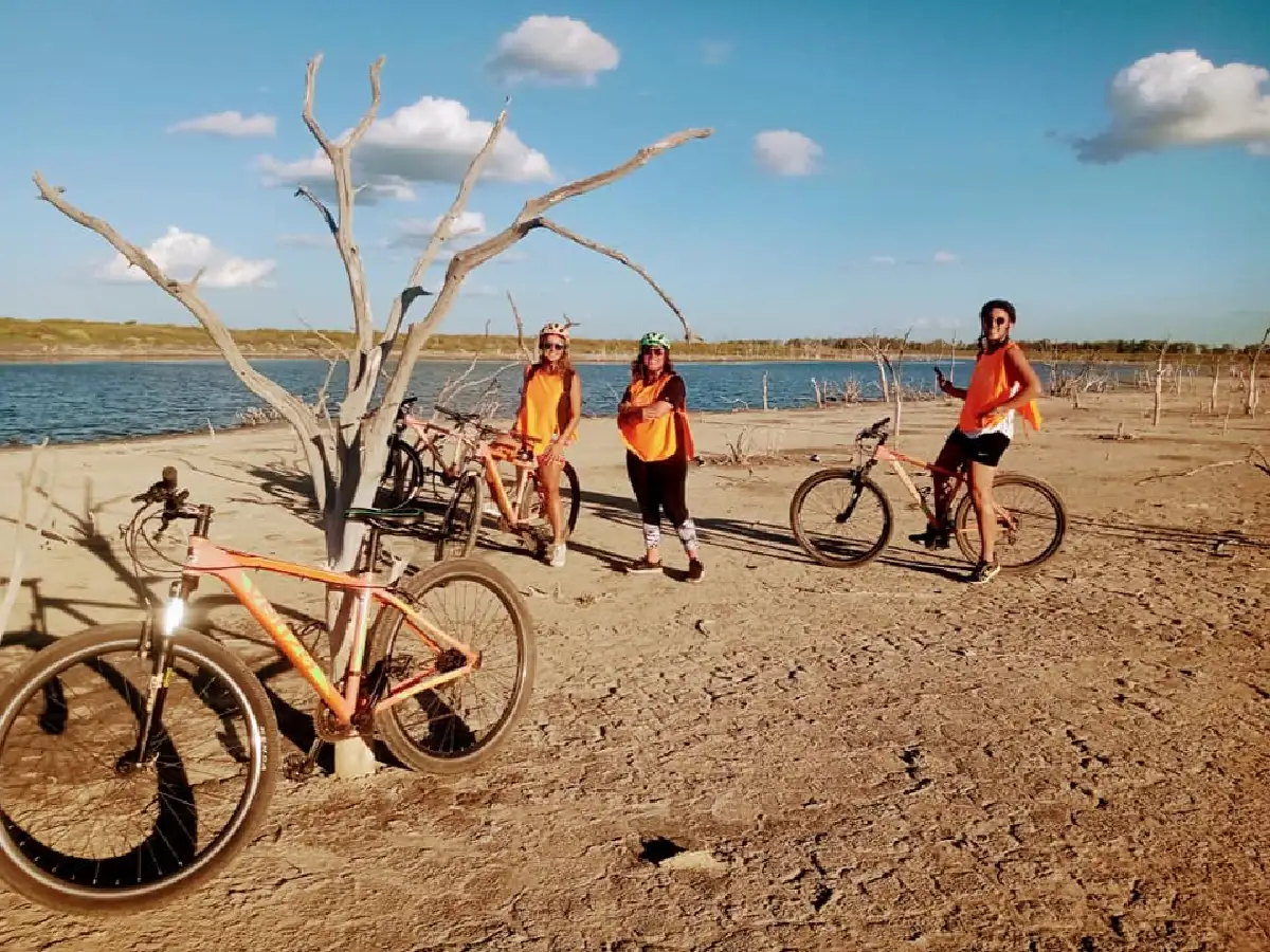 Bicicletear por la costa del mar cordobés un atractivo que suma adeptos	          