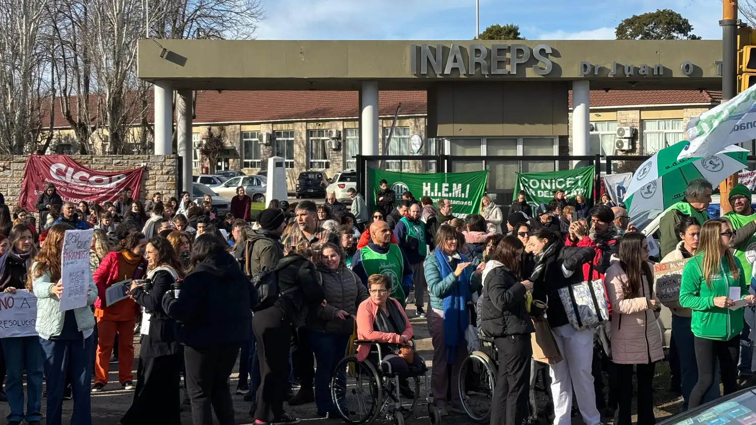 Trabajadores de la salud realizarán una asamblea para determinar medidas de fuerza ante el movimiento del gobierno nacional.