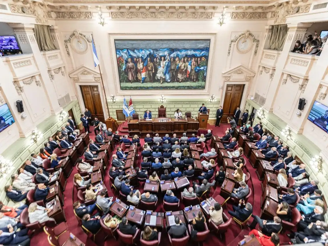 El discurso del gobernador Pullaro dejó importantes definiciones y anuncios en áreas clave de la gestión. Foto: GSF
