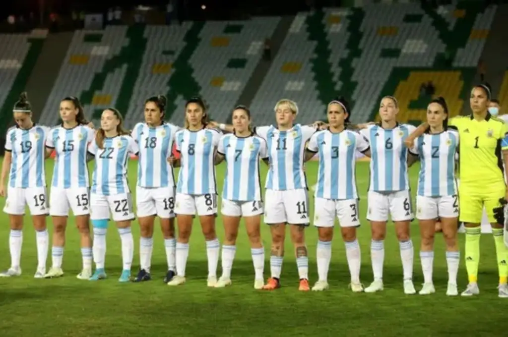 Fútbol Femenino: el entrenador dio los nombres de las convocadas para la gira por España
