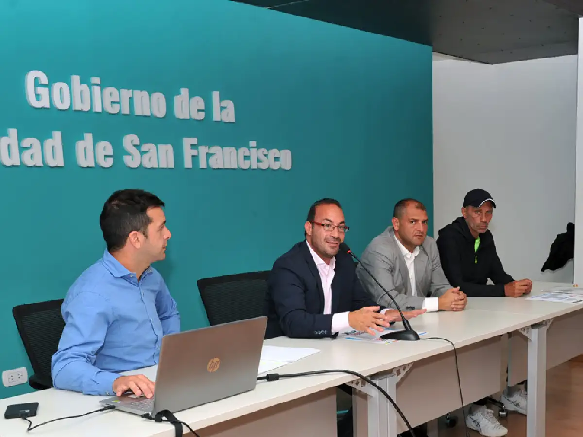 Presentación oficial