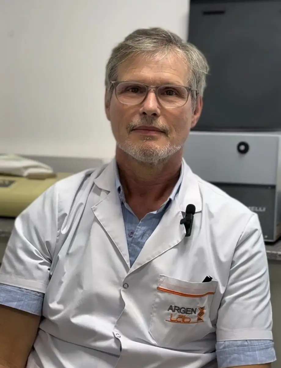 Raúl Vigil, director de ArgenLab
