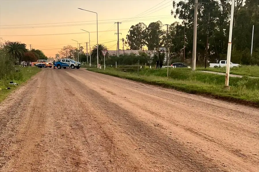 El hombre fue encontrado en el interior de una cuneta con agua.