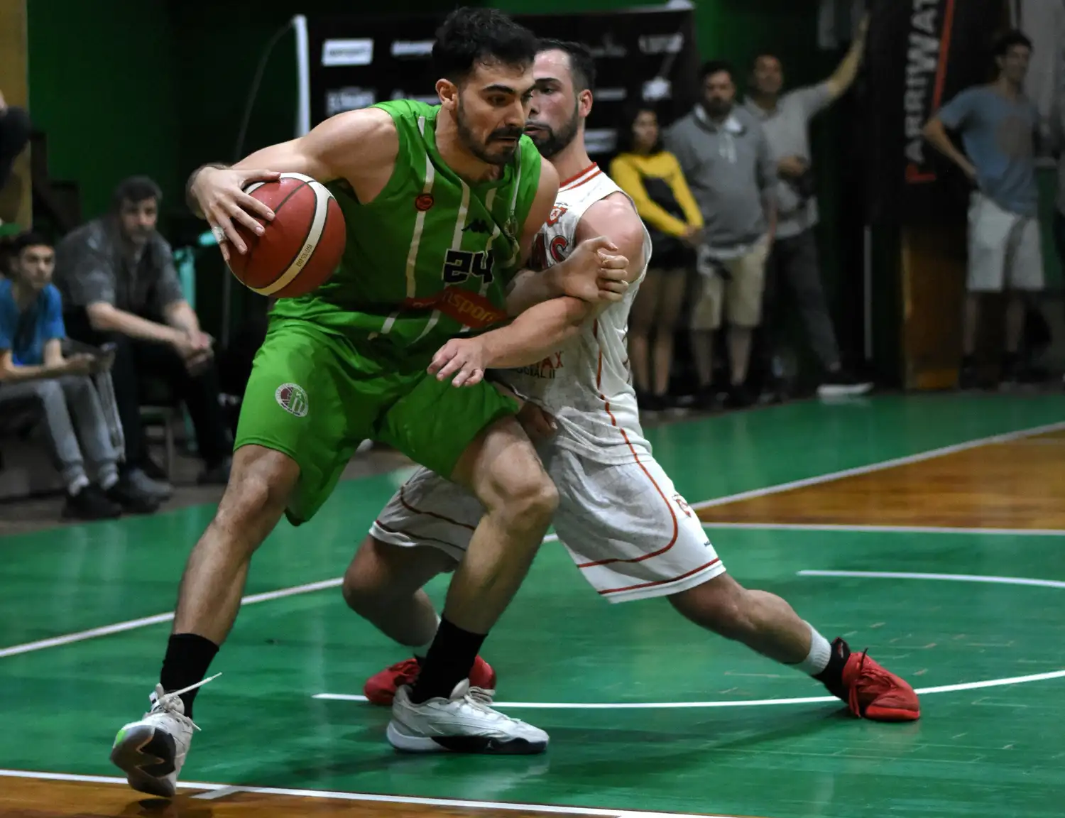 Kimberley cayó con Atenas en el inicio del Final Four