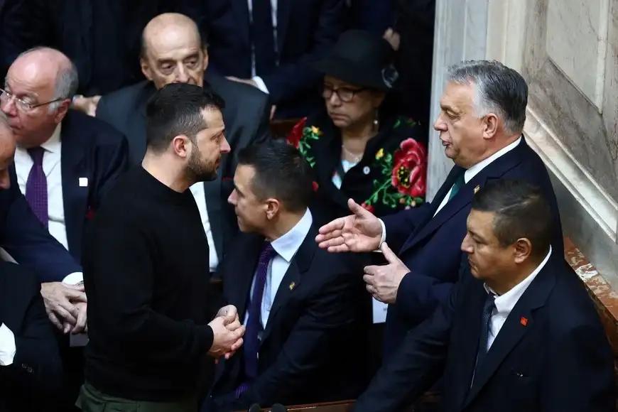 Viktor Orban y Volodymyr Zelenskiy