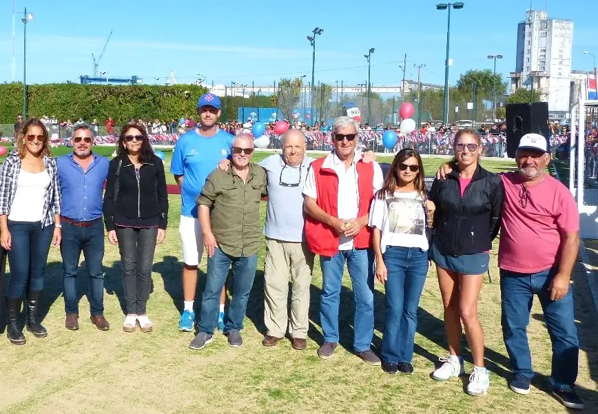 El Club Náutico inauguró su sintético