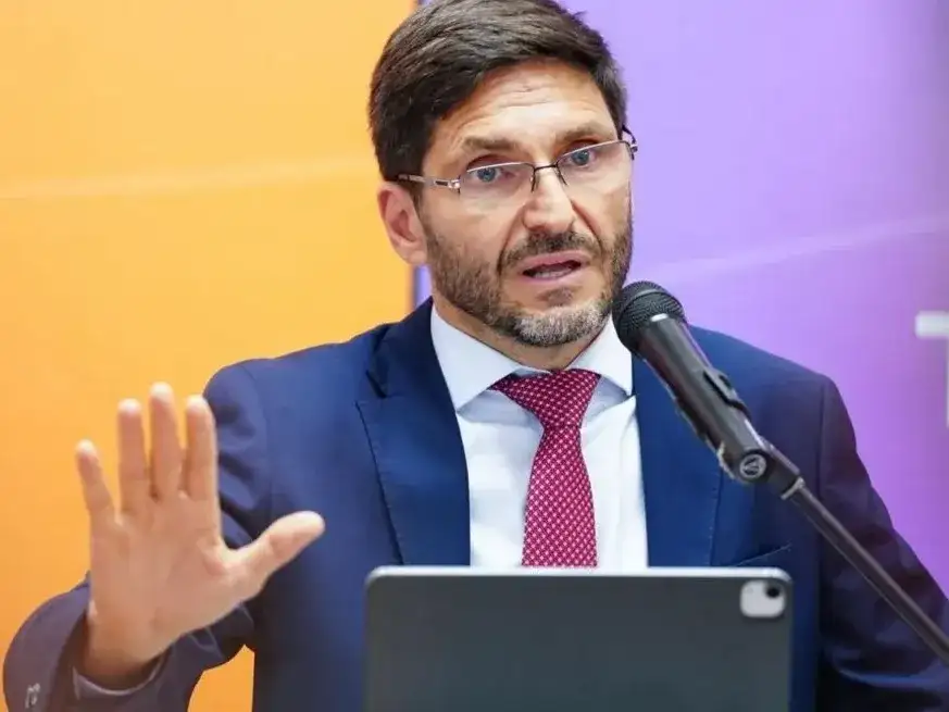 El gobernador Pullaro habló ante la Asamblea Legislativa. Crédito: Gobierno de Santa Fe