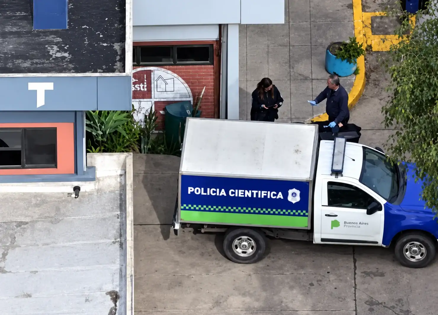 Escándalo en la Policía Bonaerense: allanaron una morgue por el intercambio de dos cadáveres