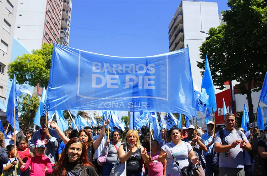Barrios de Pie reclama por puestos de trabajo y canastas navideñas