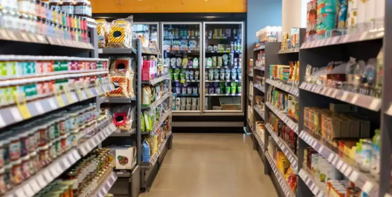 El fuerte incremento en alimentos y tarifas impulsó el costo de vida porteño, mientras el mercado aguarda el registro oficial de INDEC para todo el país.
