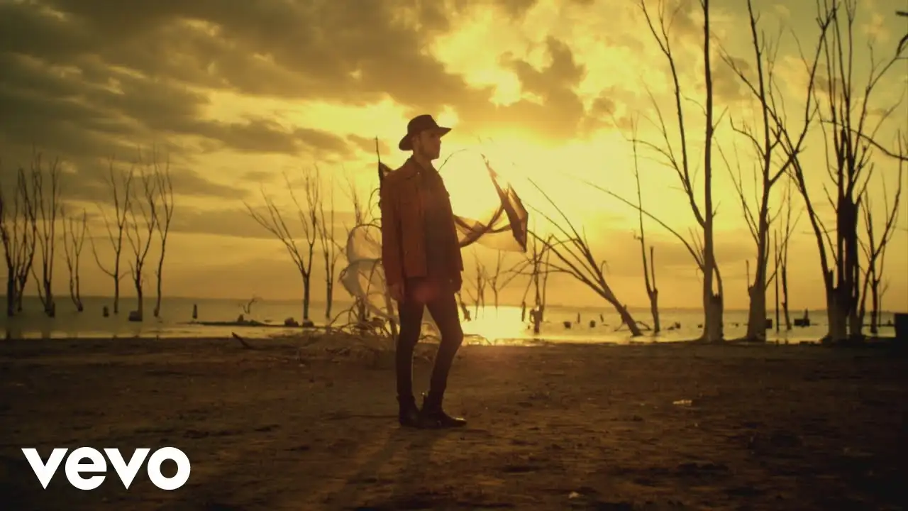Abel Pintos presentó el video de “Cien años”