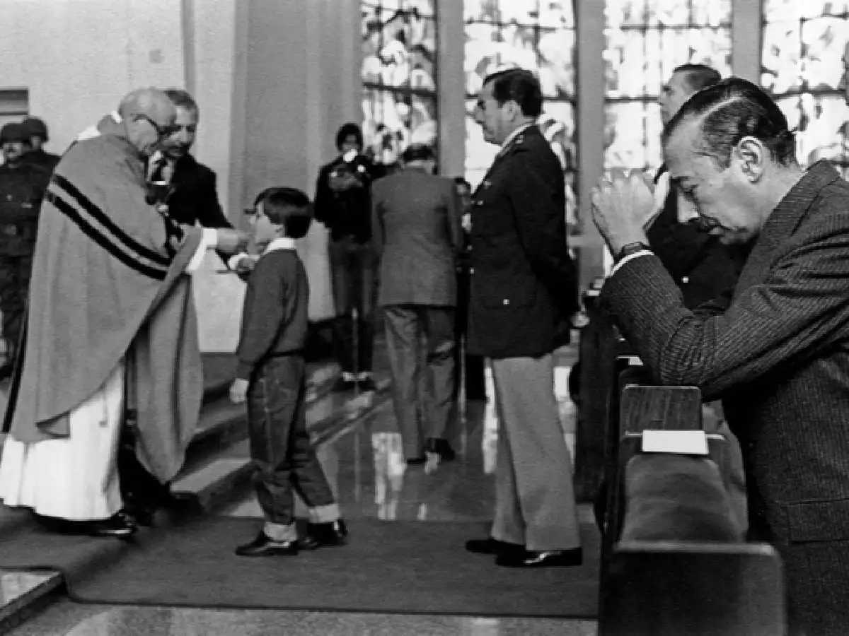 La Iglesia, a punto de abrir los archivos de la dictadura 