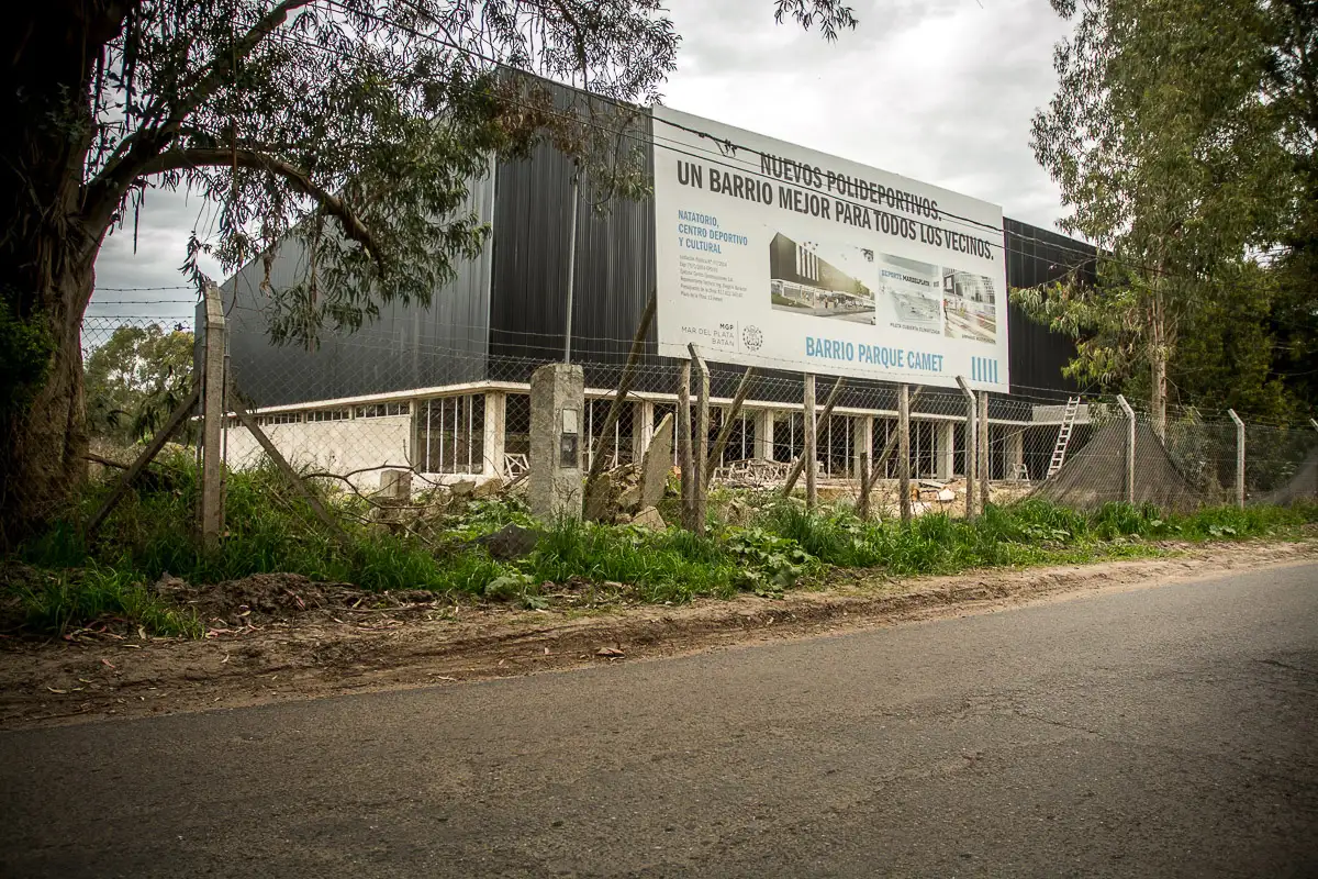 Polideportivo de Camet: tras quedar desierto el segundo llamado a licitación, convocan a un festival