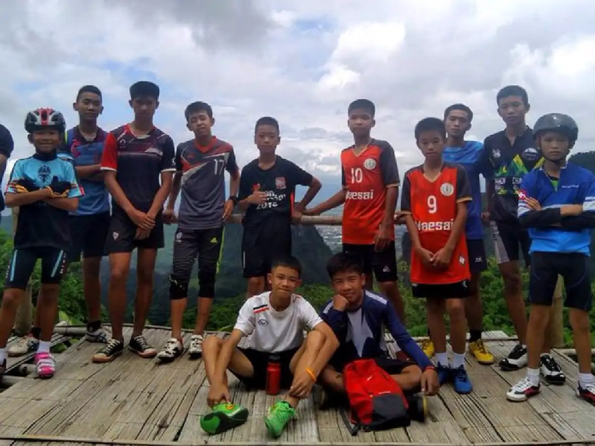  "No se preocupen", dicen los niños de la cueva de Tailandia 
