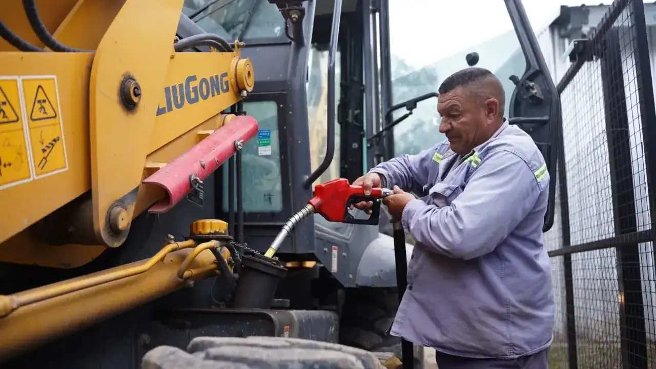 El equipamiento está instalado en el predio de la Planta Hormigonera Municipal.