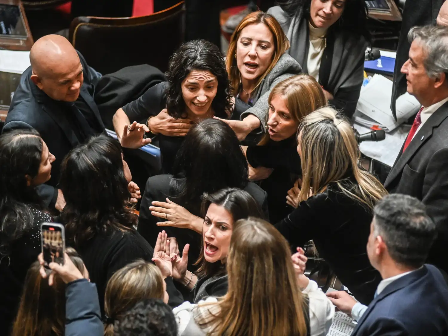 La democracia entre adversarios y enemigos.