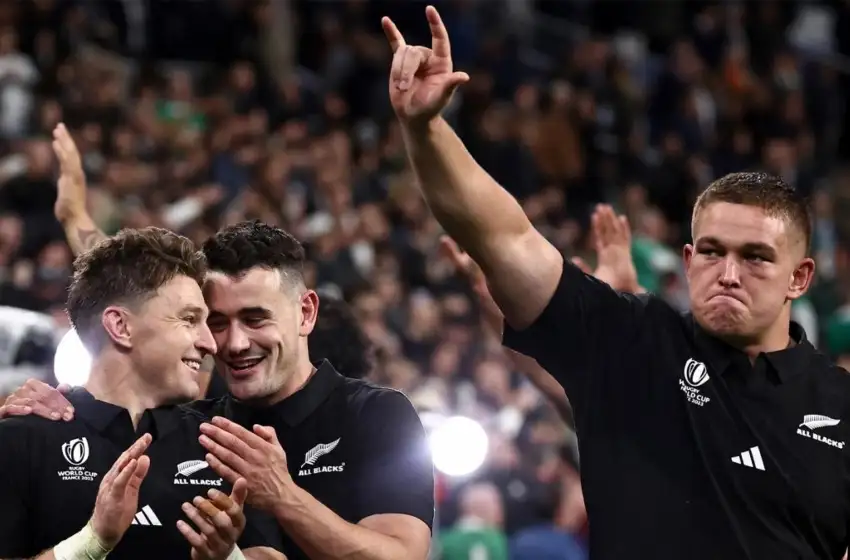 Los All Blacks le ganaron a Irlanda y enfrentarán a Argentina en semifinales