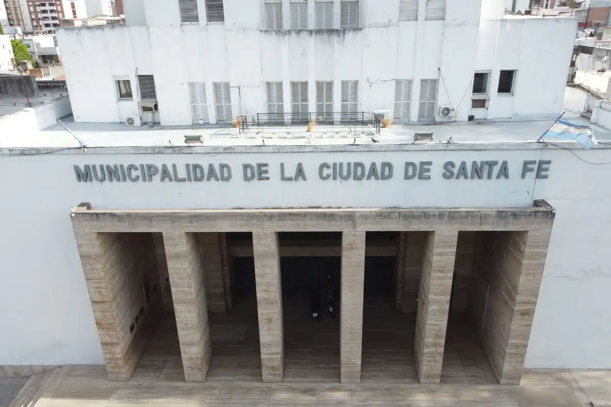 El Índice se compone de 52 indicadores agrupados en 8 ejes: