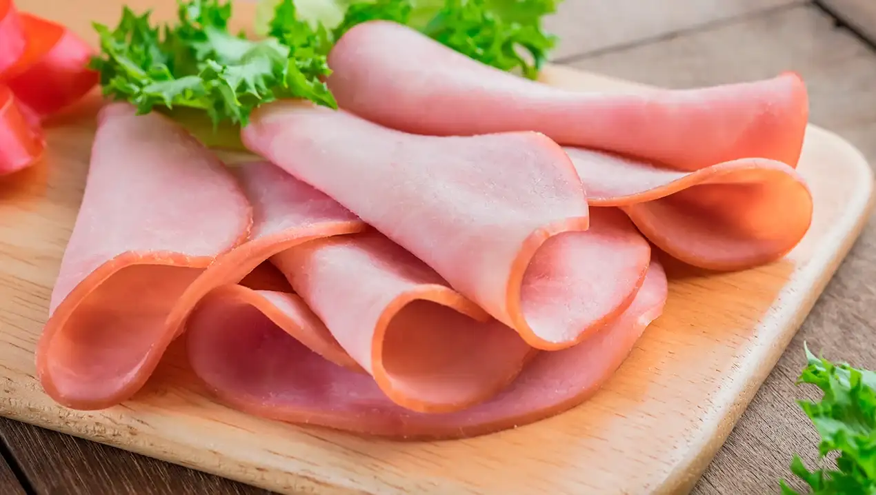 La ASSAL prohibió el “Fiambre cocido de pechuga de pollo y carne de cerdo para emparedados marca Don Alcides”