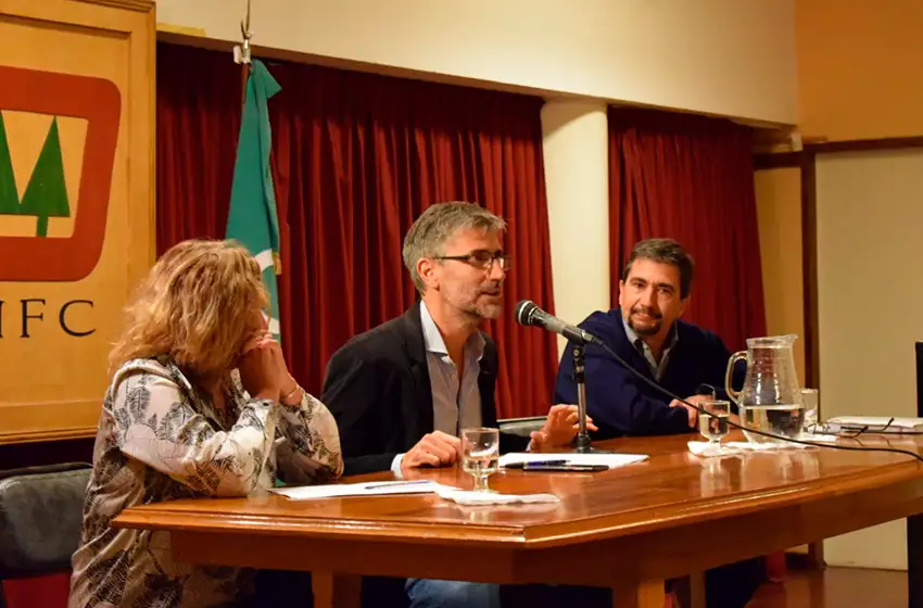 Se desarrolló un conversatorio sobre el Consejo de la Magistratura