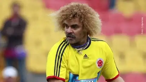 ¡ADIÓS A SUS RIZOS! El Pibe Valderrama dejó atrás su histórica cabellera