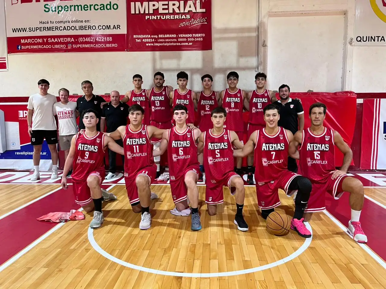 Atenas viene de ganar el clásico y recibe al puntero Olimpia en su estadio. Foto archivo Sur24