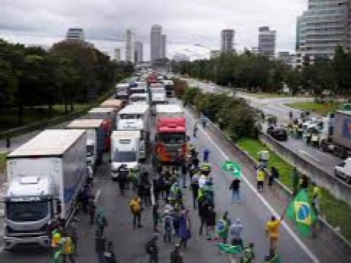 Brasil: tras dos días de máxima tensión despejan los bloqueos de las rutas