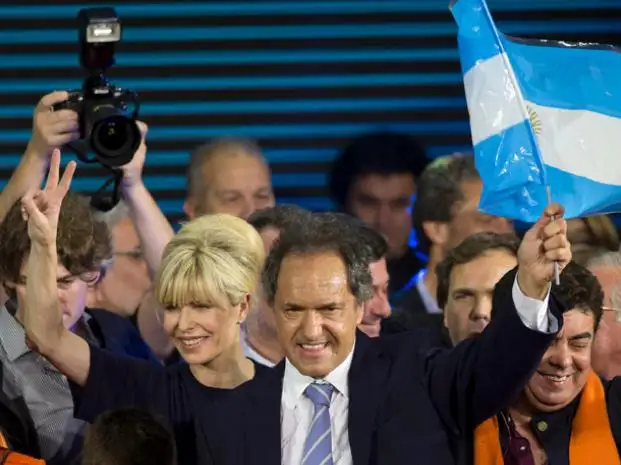 Scioli extiende la ventaja y supera por casi siete puntos al frente liderado por Macri