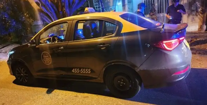 La víctima estaba dentro del Fiat Cronos que conducía.