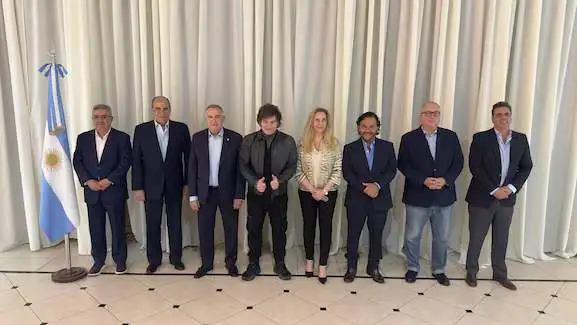 Javier y Karina Milei junto a los mandatarios del Norte