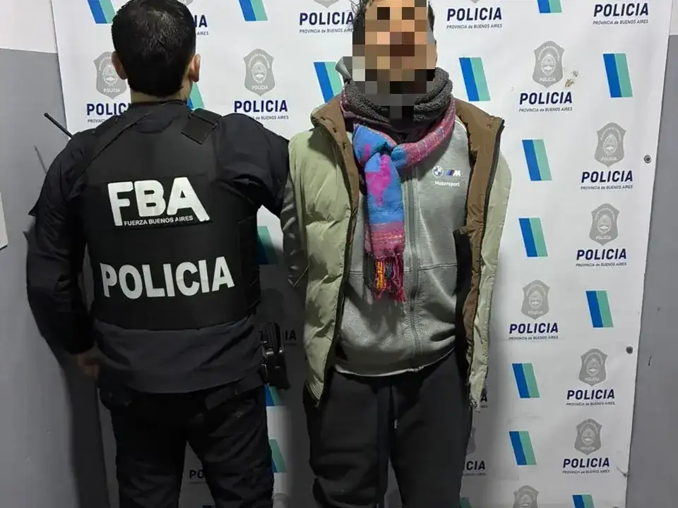 Recuperaron un auto robado y aprehendieron a dos personas por encubrimiento en Mar del Plata