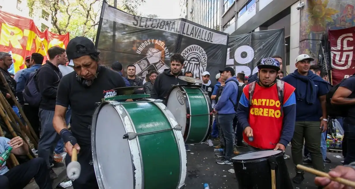 Neumáticos: nuevo fracaso en las negociaciones y continúa el conflicto
