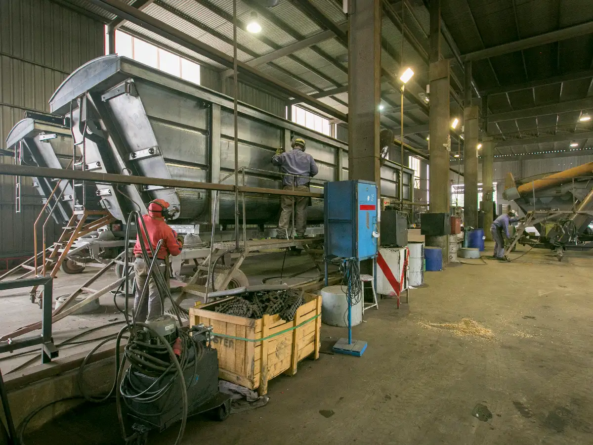 Santa Fe: piden se declare la "emergencia industrial metalúrgica" por cierre de empresas y despidos