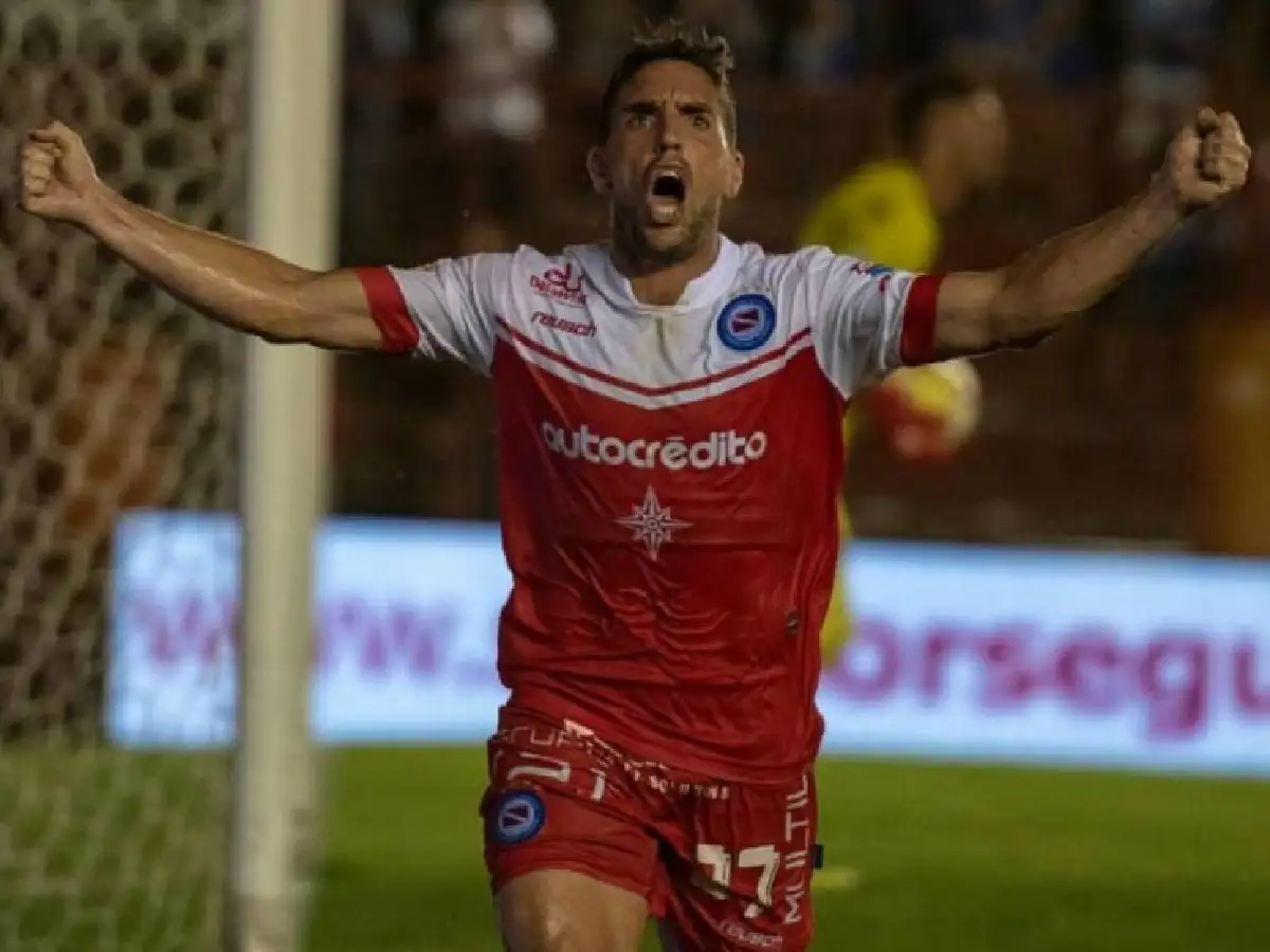 Hauche no se achica: "Iremos a la cancha de Boca a competir de igual a igual"