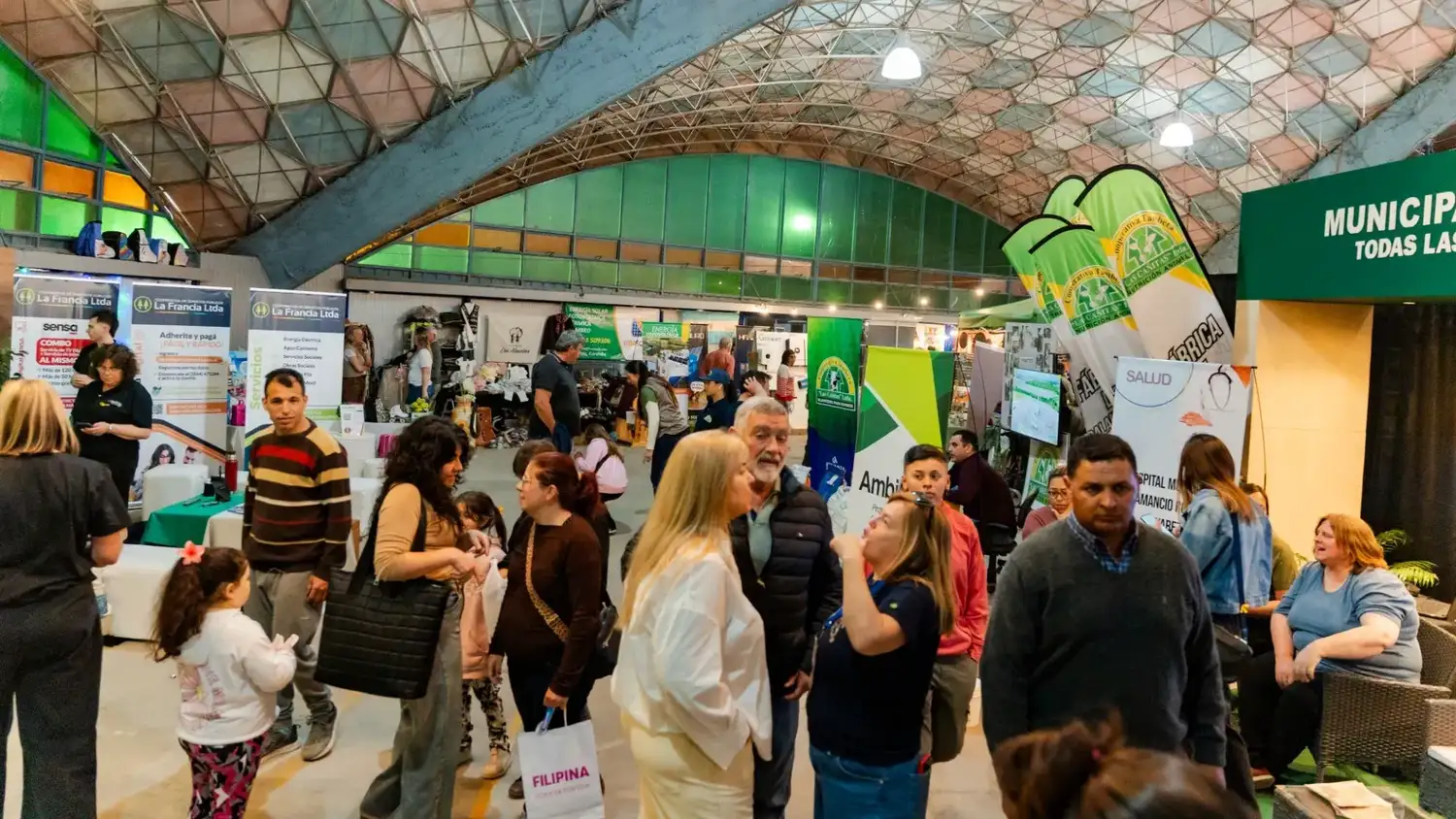 expo dinamica - Club Deportivo y Cultura La Francia