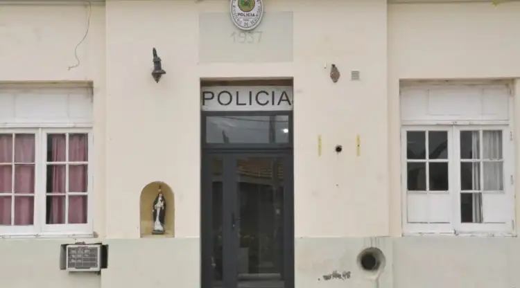 Anciano violento en La Pampa: detenido por impedirle viajar a su esposa y amenazarla de muerte