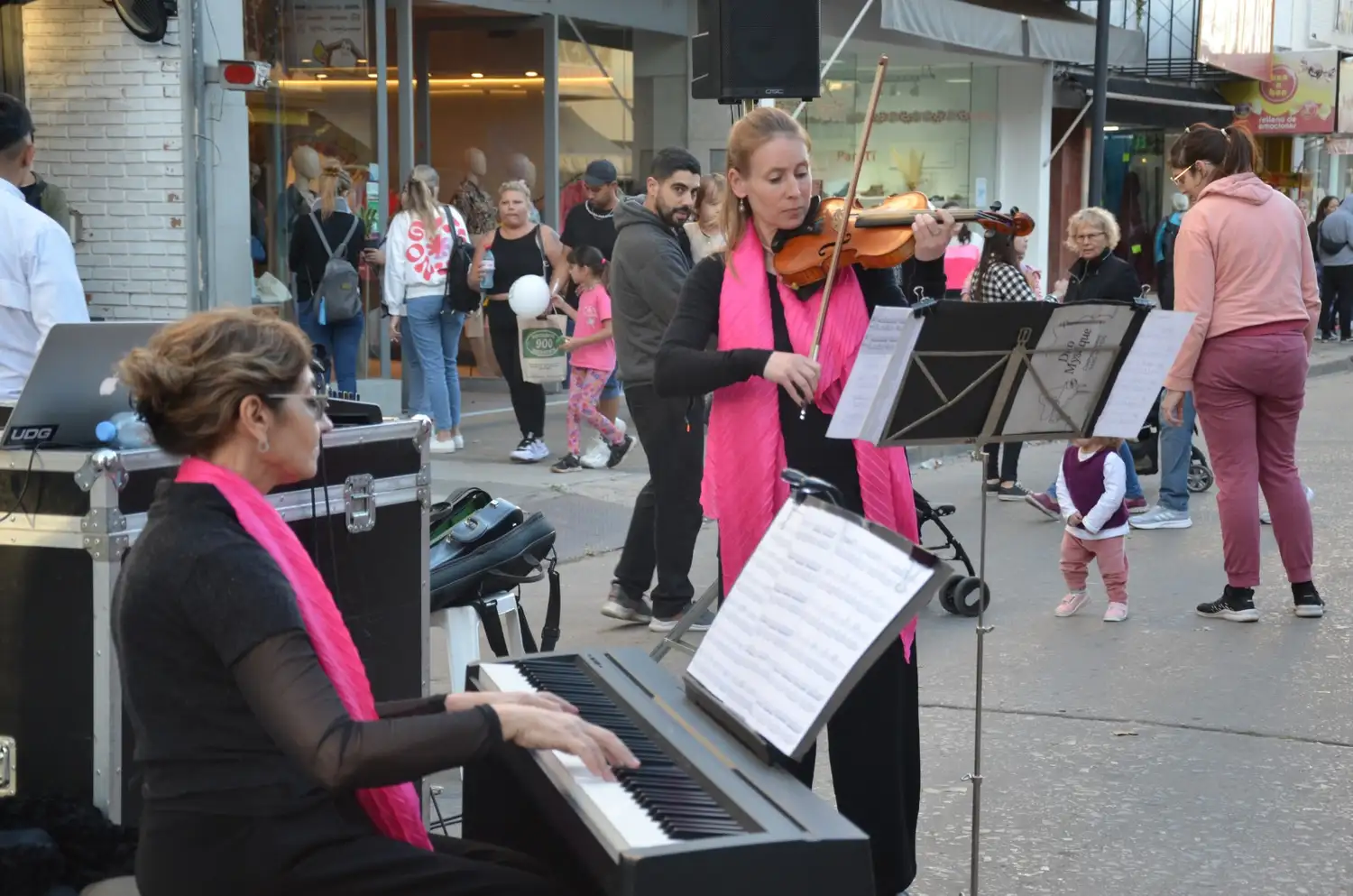 paseo comercial - 1