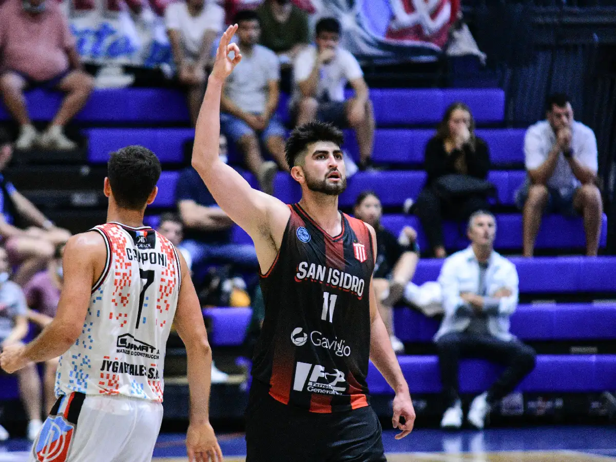 San Isidro se metió en semifinales
