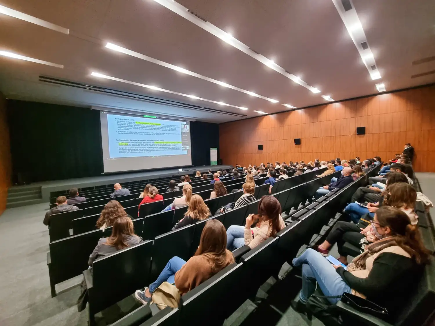 Capacitan a trabajadores municipales en diseño de ciudades con perspectiva de género