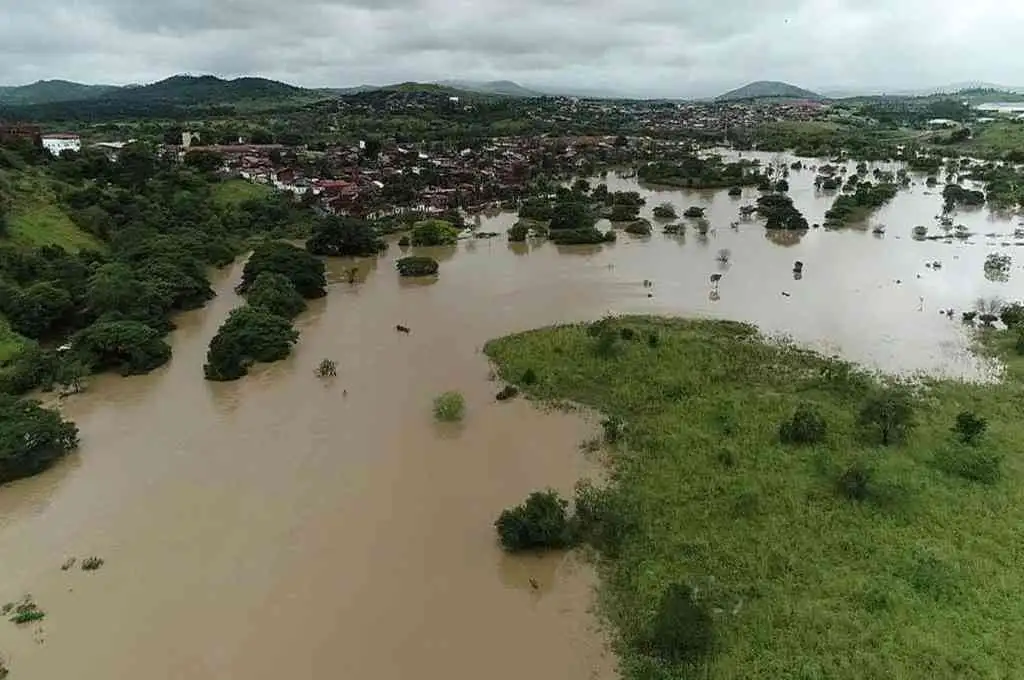 Al menos 18 muertos y 400 mil afectados tras las fuertes lluvias en Brasil