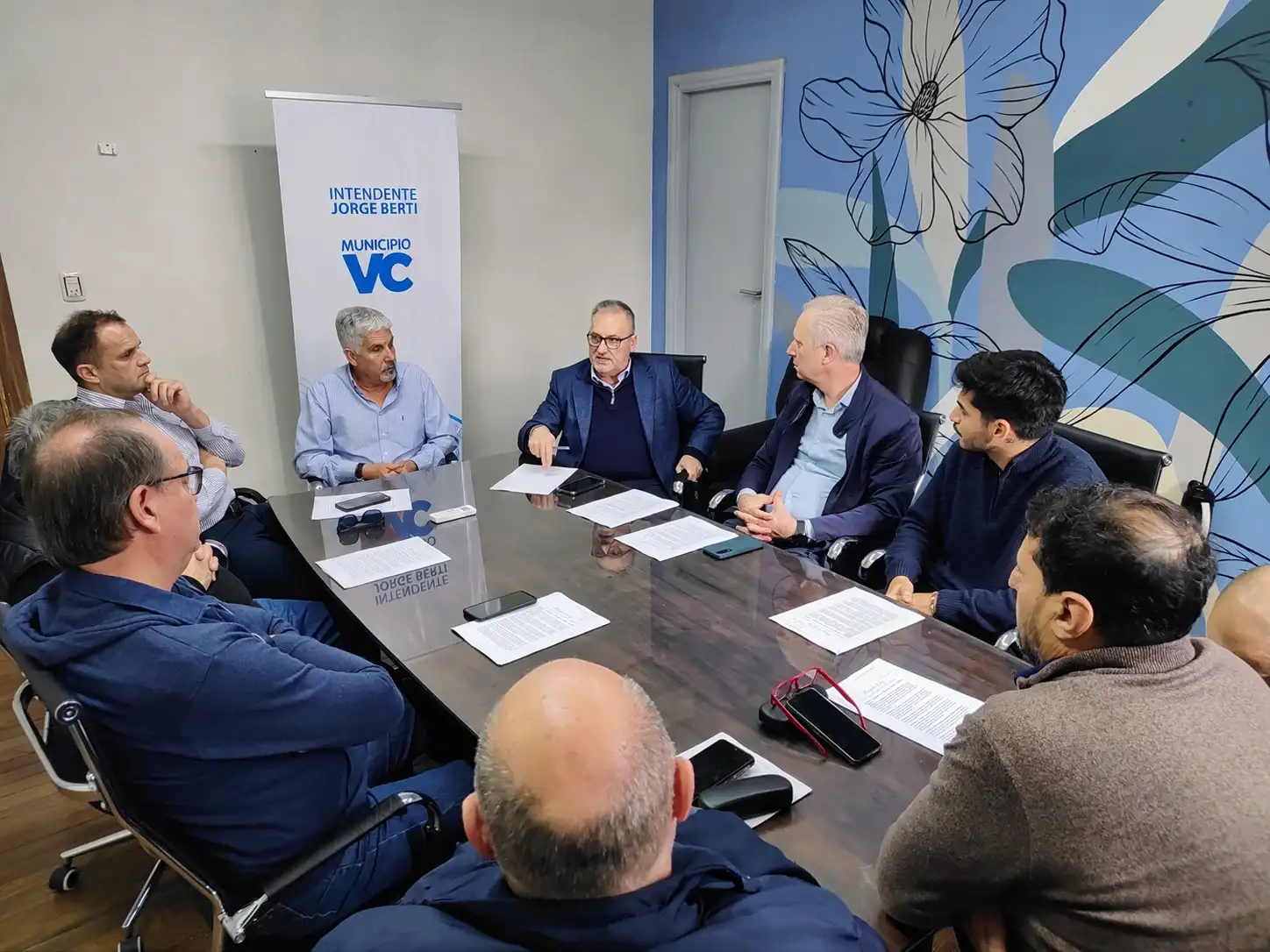 El senador nacional sostuvo reuniones en Villa Constitución.