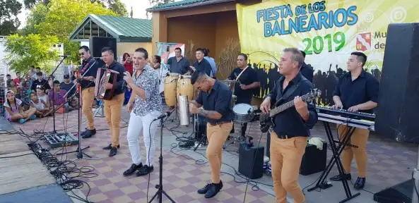 La Contra animó la la Fiesta de los Balnearios en Santo Tomé