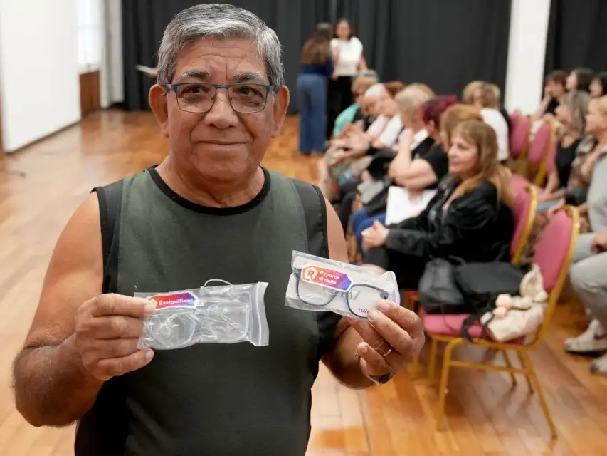 “El Estado tiene que estar al lado de los jubilados: han aportado, han trabajado y han acompañado toda la vida. Entonces pensamos que era una manera de decirles, a través de este gesto, lo importantes que son”, destacaron las autoridades.